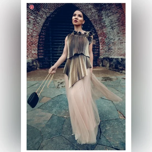 NEW Halogen X Atlantic-Pacific Large Pleated Asymmetrical Gold Black Lame Blouse - Picture 7 of 16